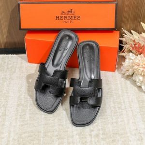 H-ER-ME-S PARIS ORAN FLATS