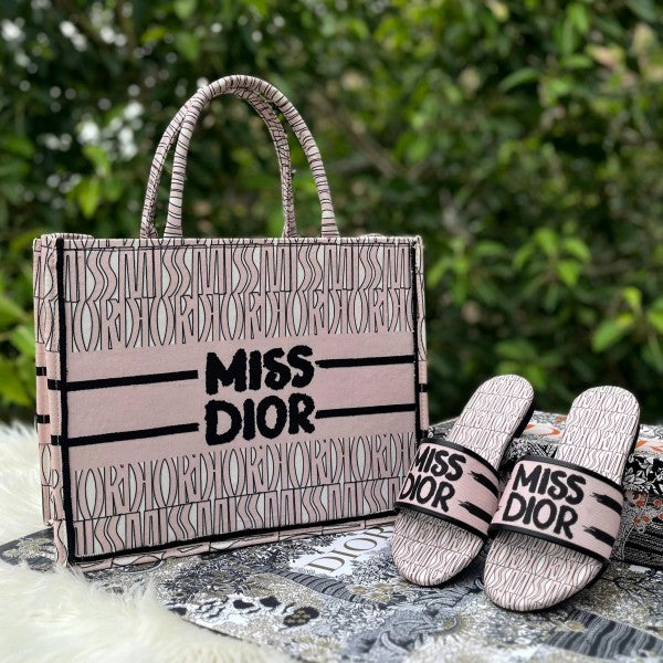 M-I-S-S D-I-O-R BOOK LARGE TOTE WITH OG BOX & DUST BAG & SCARF PREMIUM (L PINK)