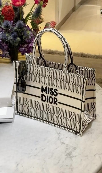 M-I-S-S D-I-O-R BOOK LARGE TOTE WITH OG BOX & DUST BAG & SCARF PREMIUM (L GREEN)