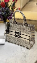 M-IS-S D-IO-R BOOK LARGE TOTE