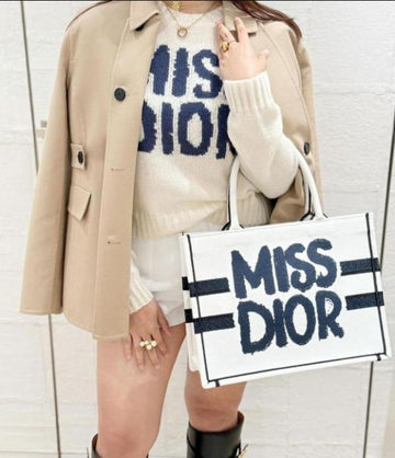 M-I-S-S D-I-O-R GRAFFITI BOOK LARGE TOTE WITH OG BOX & DUST BAG & SCARF PREMIUM (WHITE)