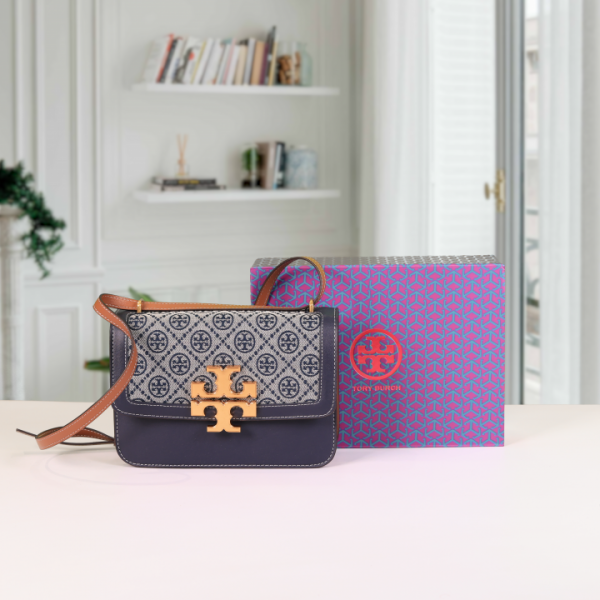 T-O-R-Y B-U-R-C-H ELEANOR PREMIUM QUALITY SHOULDER BAG WITH OG MAGNETIC BOX & DUST BAG (DENIM BLUE)