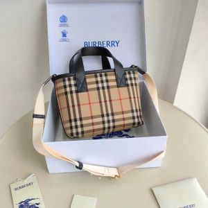 B-UR-BE-RR-Y CLASSIC CHECK TOTE HAND BAG