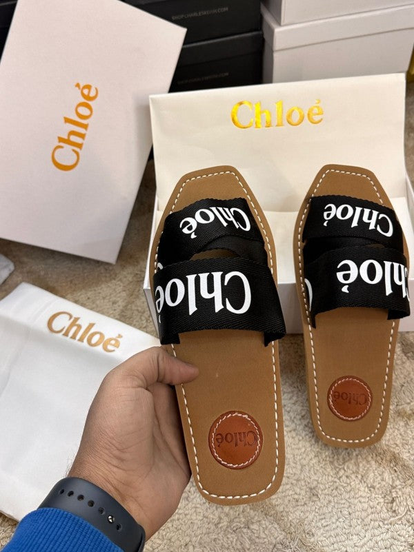 C-H-L-O-E WOODY FLATS SLIDE WITH OG BOX & DUST BAG PREMIUM (BLACK)