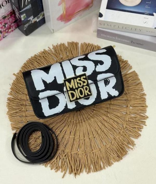 M-I-S-S D-I-O-R LUXURY EDITION SUPERIOR QUALITY FLAP SHOULDER BAG WITH OG BOX & DUST BAG PREMIUM (BLACK)