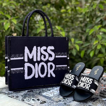 M-I-SS D-I-OR GRAFFITI BOOK LARGE TOTE - BLACK