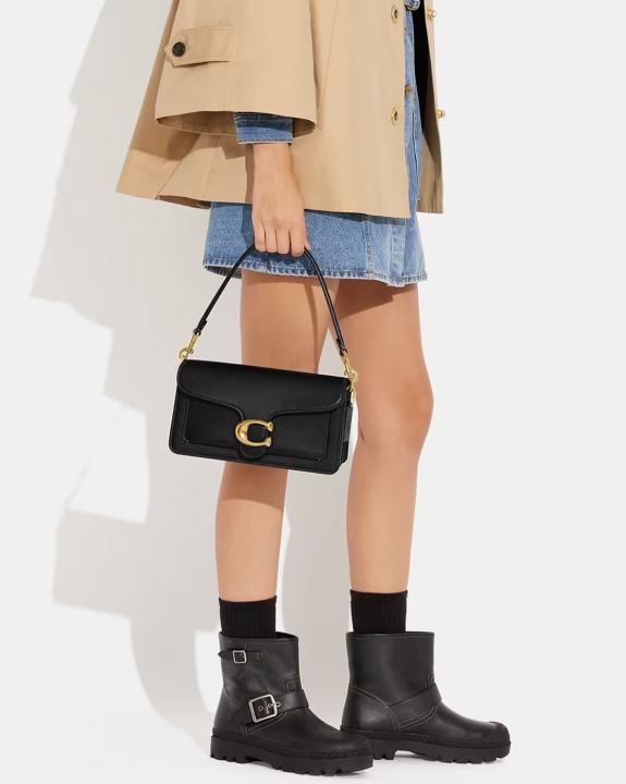 C-O-A-C-H TABBY 26 EXCLUSIVE QUALITY SHOULDER BAG BLACK