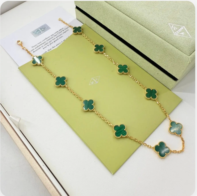 Van Cle--ef Vintage Alha-mbra Necklace Green
