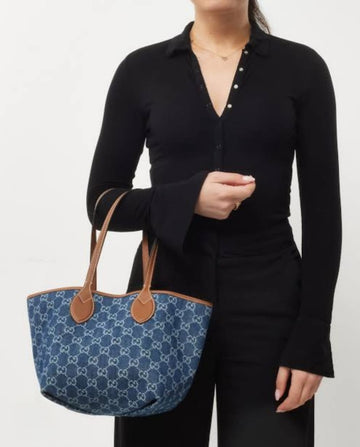 G_cc_i TOTISSIMA SMALL TOTE BAG IN BLUE GG DENIM