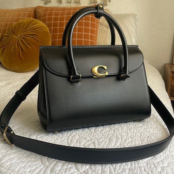 COACH BROOME CARRYALL LEATHER BAGS