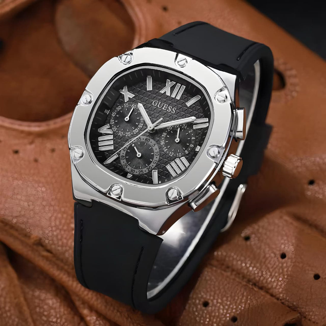 G_uess Men's Exclusive Headline Original Model Series Now Available