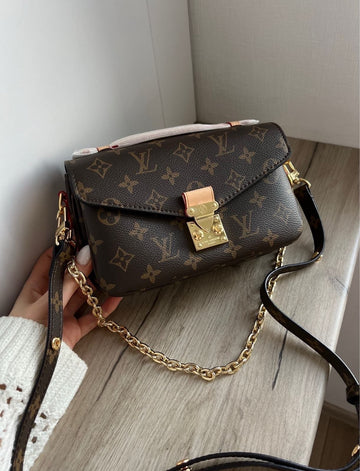 LOU-IS VU-IT-TON METIS EAST WEST MONOGRAM BAG