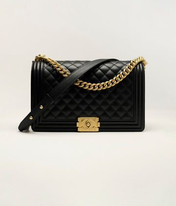 Cha-nel Leboy Black Grained Handbag