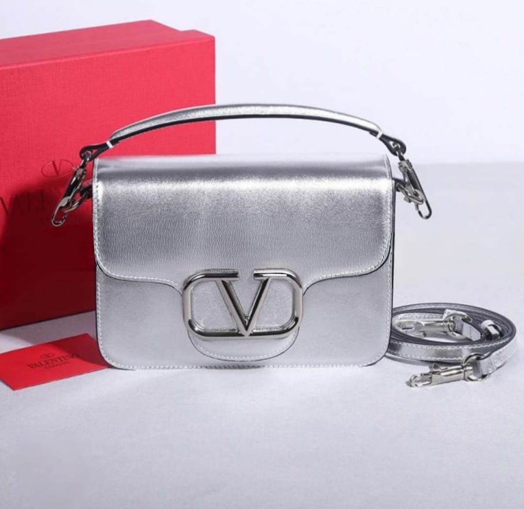 VAL-EN-TI-NO GARAVANI LOCO BAG