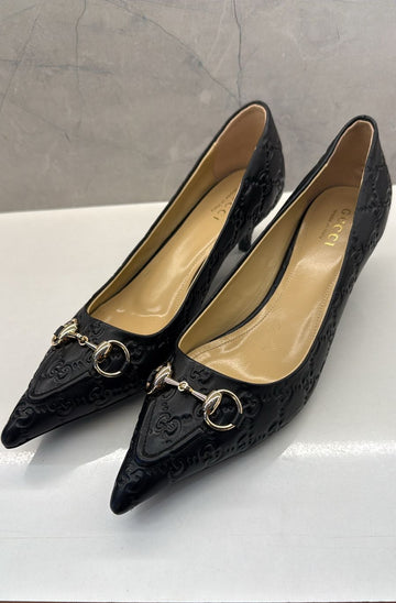 GU-CC-I WOMEN’S PUMPS – TIMELESS ELEGANCE IN EVERY STEP