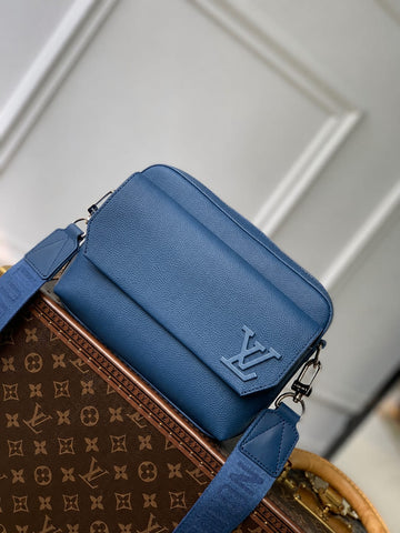 LO-IS VU-TTON FASTLINE BLUE MESSENGER BAG