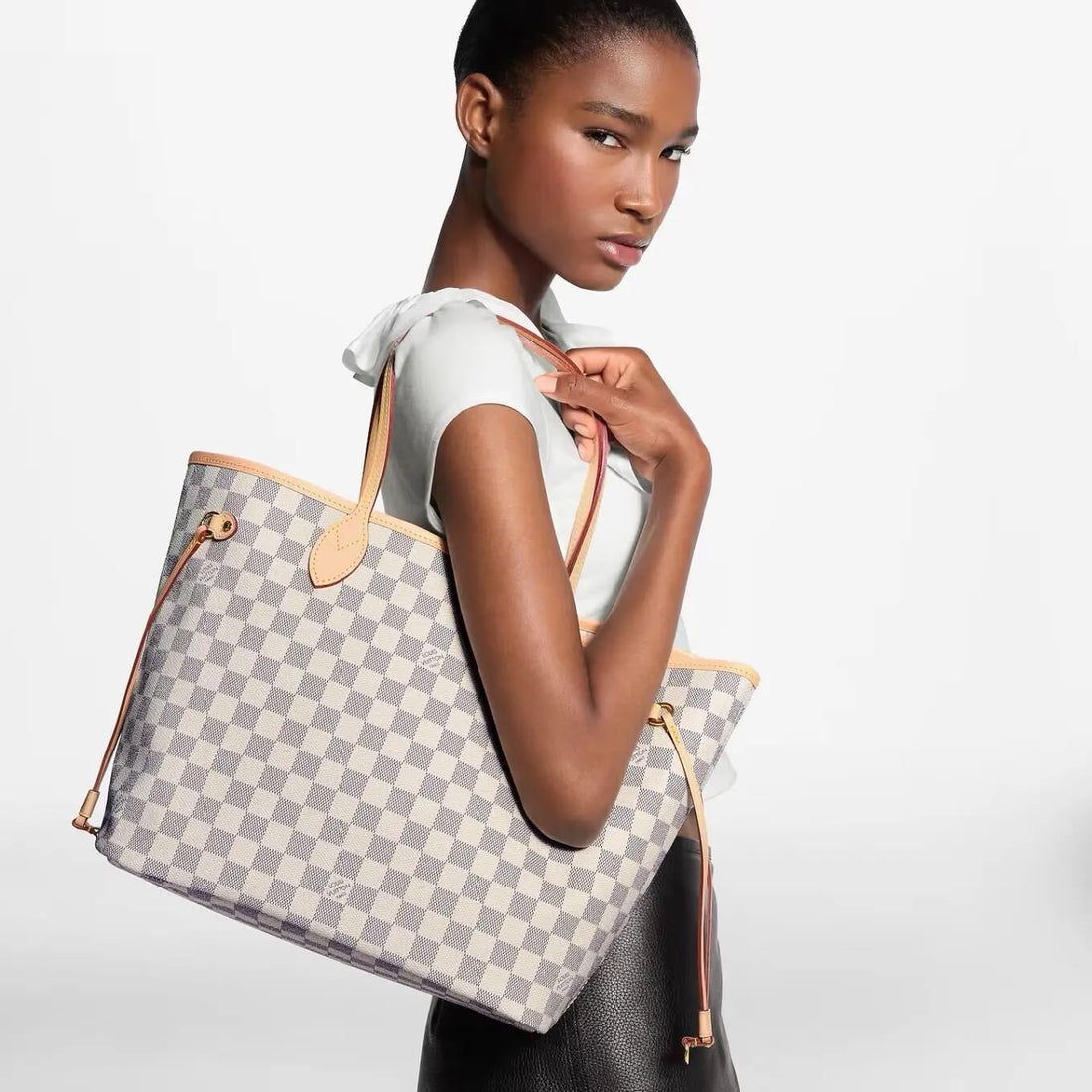 LOU-IS VU-IT-TON NEVERFULL MM TOTE
