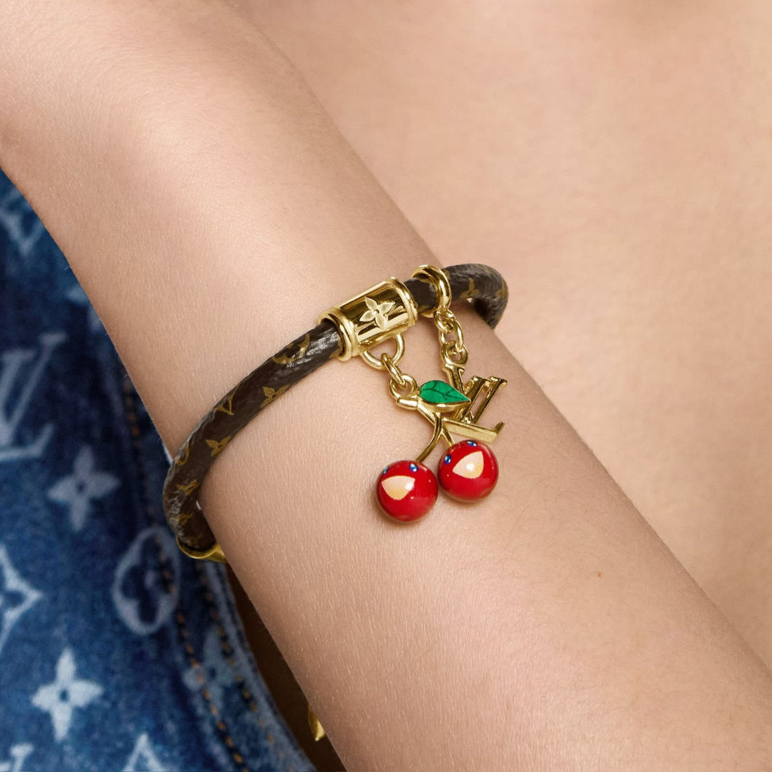LOU-IS VU-IT-TON TM CERISE BRACELET