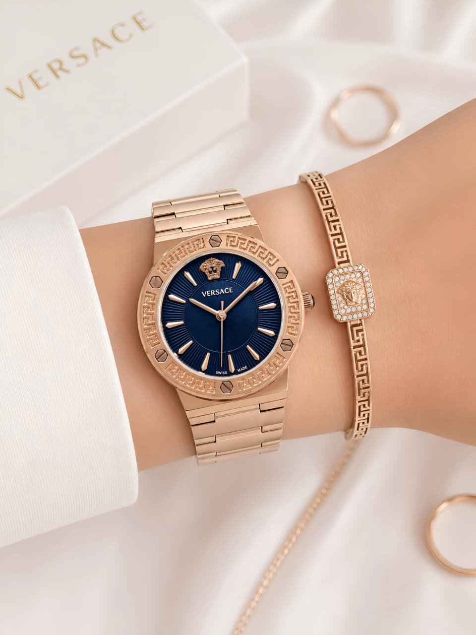 VE-R-S-ACE GRECA WOMEN WATCH