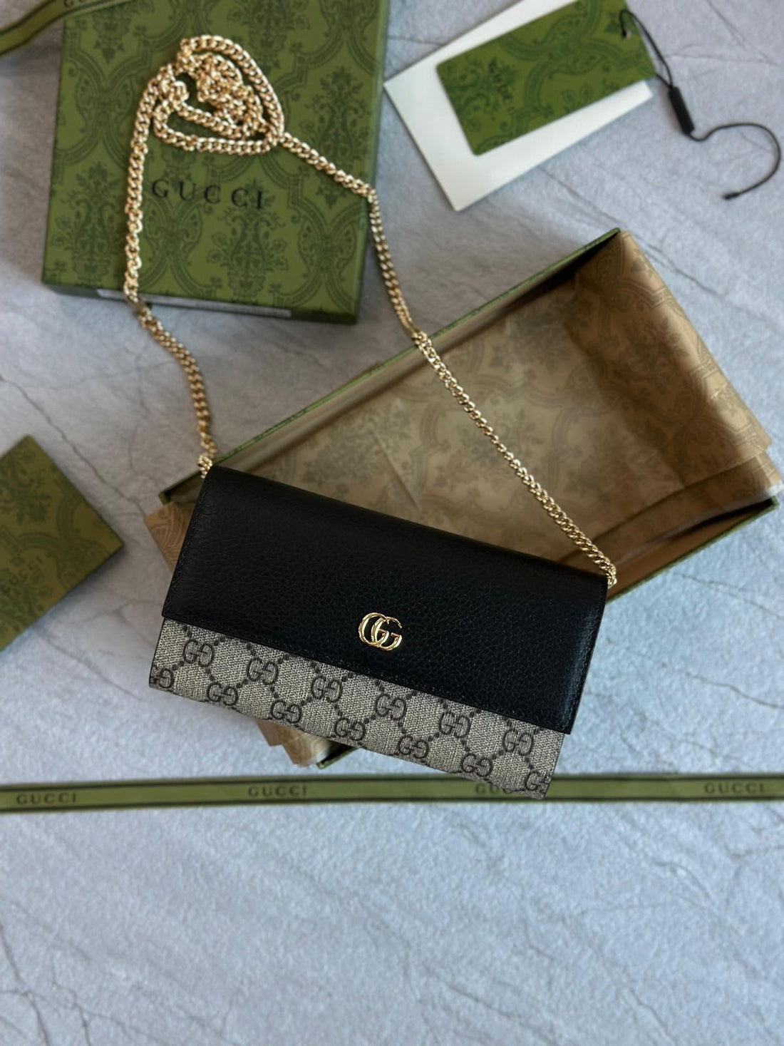 GU. CI Mar. mont Chain Wallet Premium Crossbody Wallet
